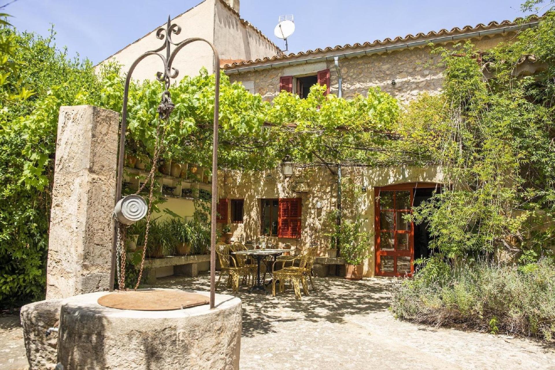Mit Privatpool Fuer 12 Personen Ca 400 Qm In Consell, Mallorca Binnenland Von Mallorca Ferienhaus *