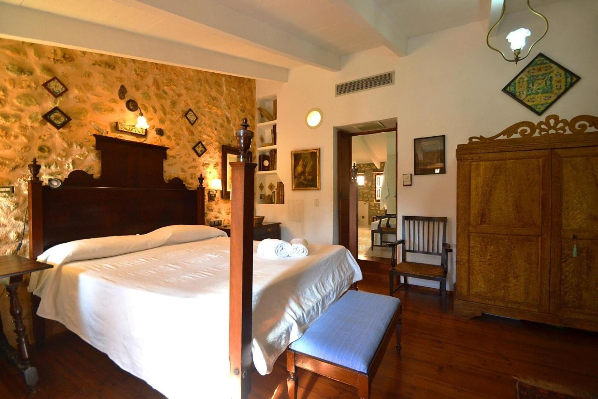 Mit Privatpool Fuer 12 Personen Ca 400 Qm In Consell, Mallorca Binnenland Von Mallorca *